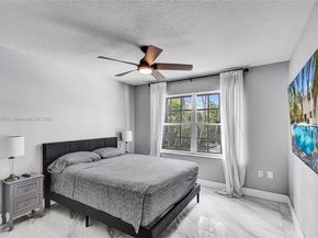 85 Gables Blvd, Weston FL 33326