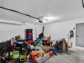 85 Gables Blvd, Weston FL 33326
