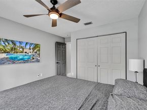 85 Gables Blvd, Weston FL 33326