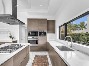 16772 Botaniko Dr S, Weston FL 33326
