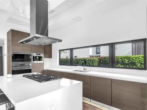 16772 Botaniko Dr S, Weston FL 33326