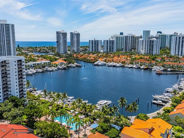 3598 Yacht Club Dr 601+DEN, Aventura FL 33180