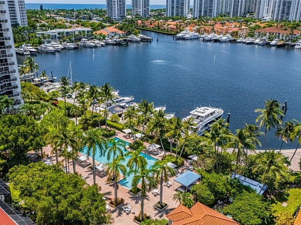 3598 Yacht Club Dr 601+DEN, Aventura FL 33180