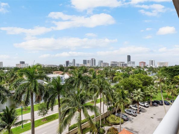 3598 Yacht Club Dr 601+DEN, Aventura FL 33180