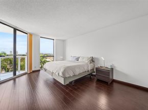 3598 Yacht Club Dr 601+DEN, Aventura FL 33180