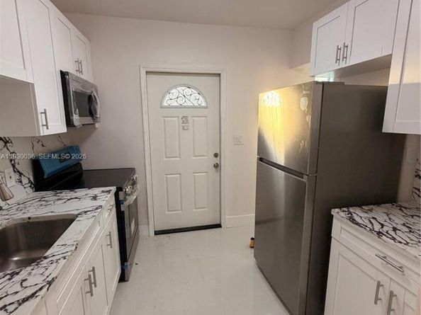 415 NW 29th Ter, Fort Lauderdale FL 33311