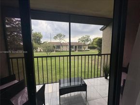 718 Sunny Pine Way F2, Green Acres FL 33415