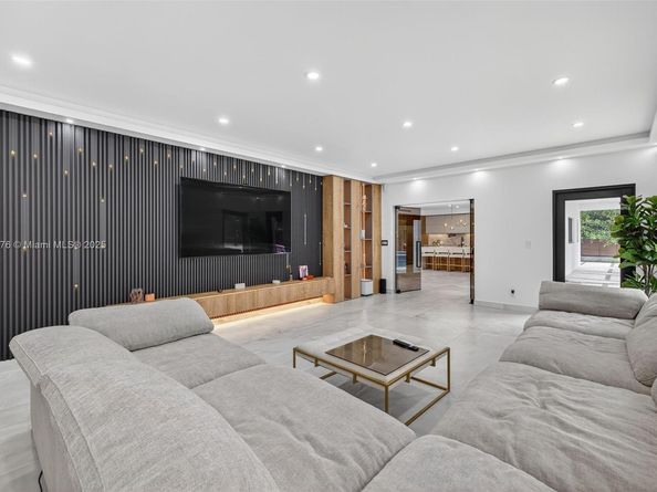 3000 Riverland Rd, Fort Lauderdale FL 33312