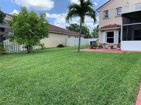 19409 NW 24th Pl, Pembroke Pines FL 33029