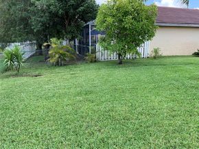 19409 NW 24th Pl, Pembroke Pines FL 33029
