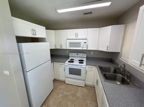 20130 NW 15th Ave, Miami Gardens FL 33169