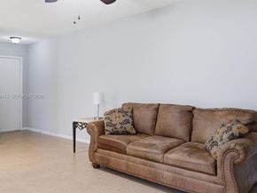 6125 Elsinore Cir, Green Acres FL 33463