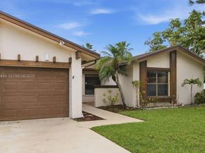 6125 Elsinore Cir, Green Acres FL 33463