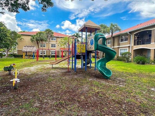 11700 SW 2nd St 13201, Pembroke Pines FL 33025
