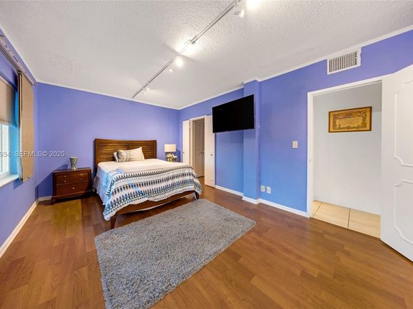 9381 E Bay Harbor Dr 504N, Bay Harbor Islands FL 33154