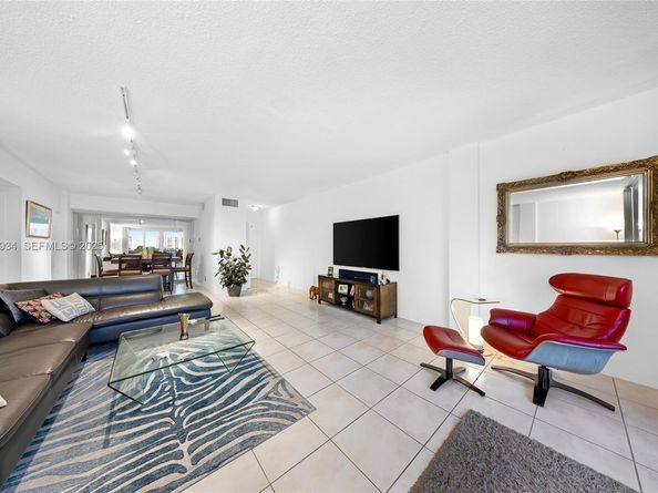 9381 E Bay Harbor Dr 504N, Bay Harbor Islands FL 33154