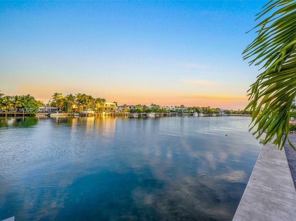 9381 E Bay Harbor Dr 504N, Bay Harbor Islands FL 33154