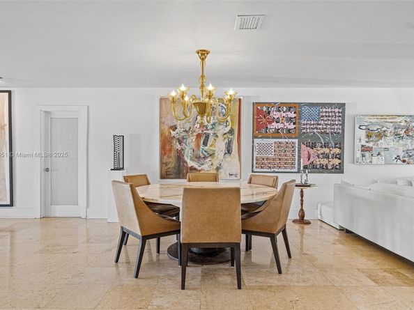 7970 Hawthorne Ave, Miami Beach FL 33141