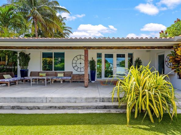 7970 Hawthorne Ave, Miami Beach FL 33141