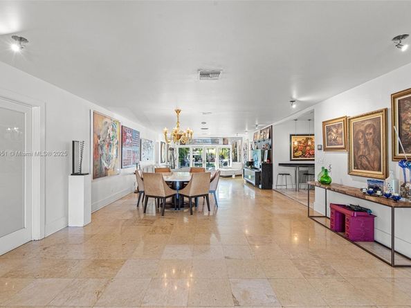 7970 Hawthorne Ave, Miami Beach FL 33141