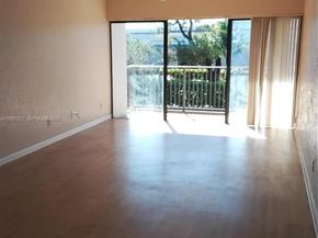 5901 Washington St 251, Hollywood FL 33023