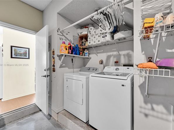 3155 N 37th Ave, Hollywood FL 33021