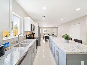 1770 NW 55th St, Miami FL 33142