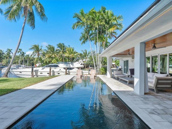 1321 Tangelo Isle, Fort Lauderdale FL 33315