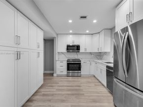 181 SW 76th Ter, Margate FL 33068