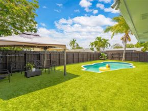 181 SW 76th Ter, Margate FL 33068