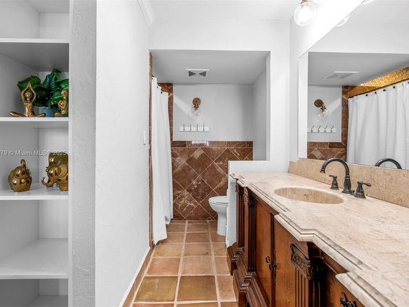1100 SE 5th Ct 2, Pompano Beach FL 33060