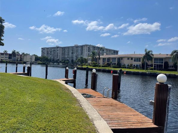 1100 SE 5th Ct 2, Pompano Beach FL 33060