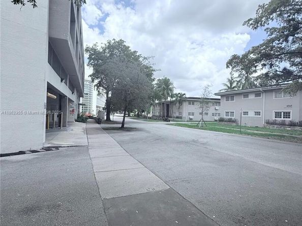 6580 Santona St A31, Coral Gables FL 33146
