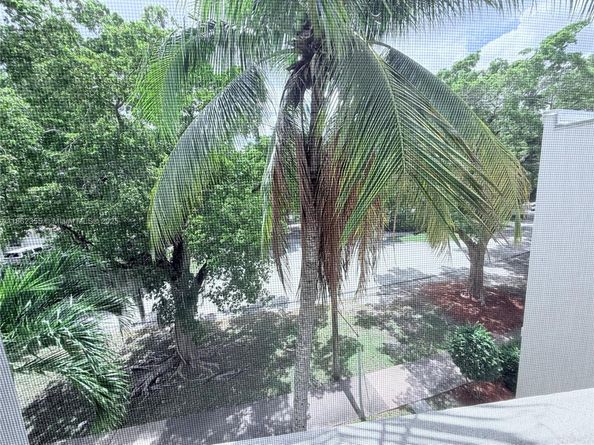 6580 Santona St A31, Coral Gables FL 33146