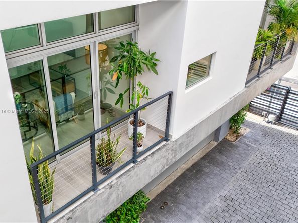 2926 Bird Ave 2, Miami FL 33133