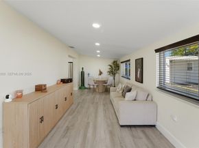 11065 SW 52nd Dr, Miami FL 33165