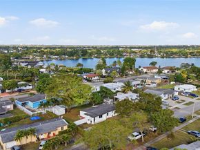 11065 SW 52nd Dr, Miami FL 33165