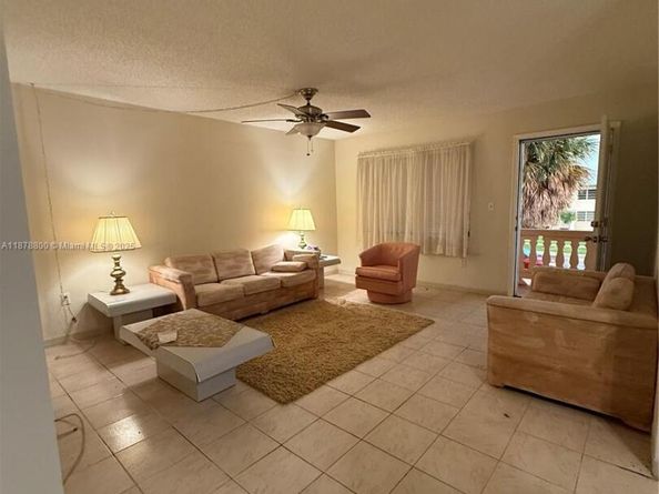 135 NE 202nd Ter N32, Miami Gardens FL 33179