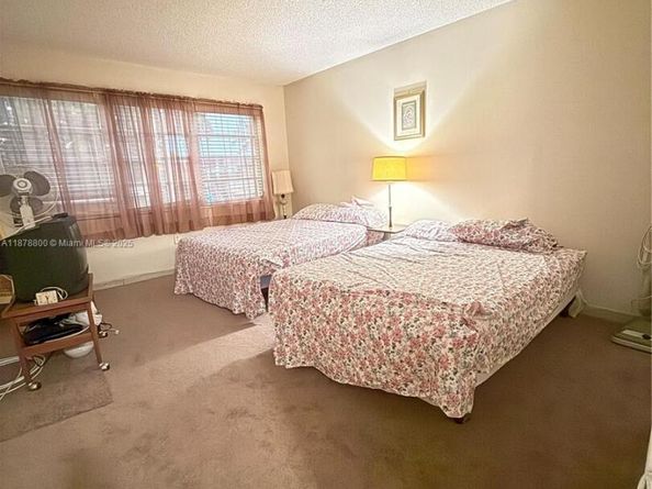 135 NE 202nd Ter N32, Miami Gardens FL 33179