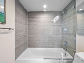 20505 E Country Club Dr 1231, Aventura FL 33180