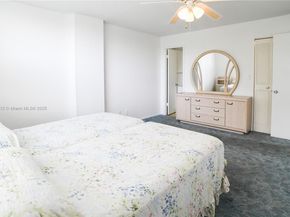 110 Royal Park Dr 2H, Oakland Park FL 33309