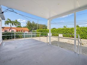 6891 SW 26th Ter, Miami FL 33155