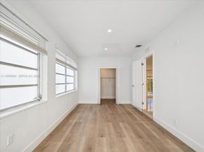 6891 SW 26th Ter, Miami FL 33155