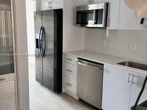 958 Mockingbird Ln 511, Plantation FL 33324