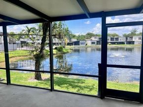 958 Mockingbird Ln 511, Plantation FL 33324