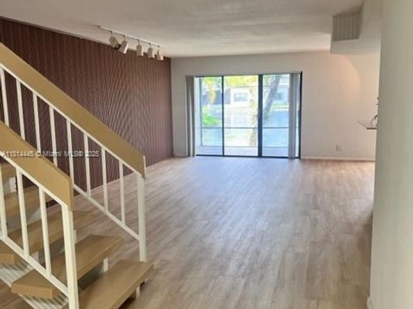 958 Mockingbird Ln 511, Plantation FL 33324