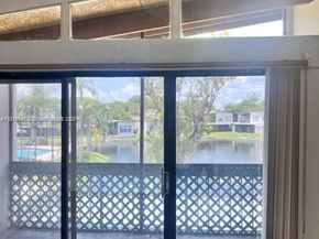 958 Mockingbird Ln 511, Plantation FL 33324