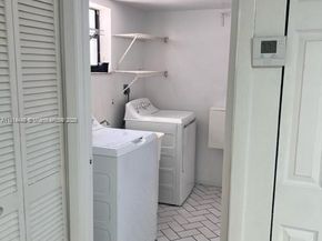 958 Mockingbird Ln 511, Plantation FL 33324