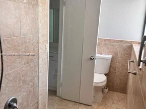 958 Mockingbird Ln 511, Plantation FL 33324