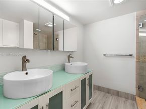 16 Royal Palm Way 205, Boca Raton FL 33432